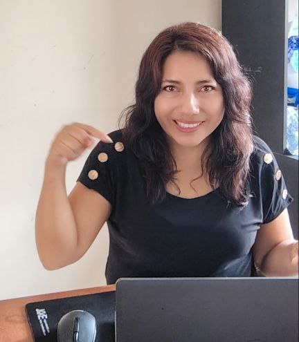 Marthy Artieda - Presentadora